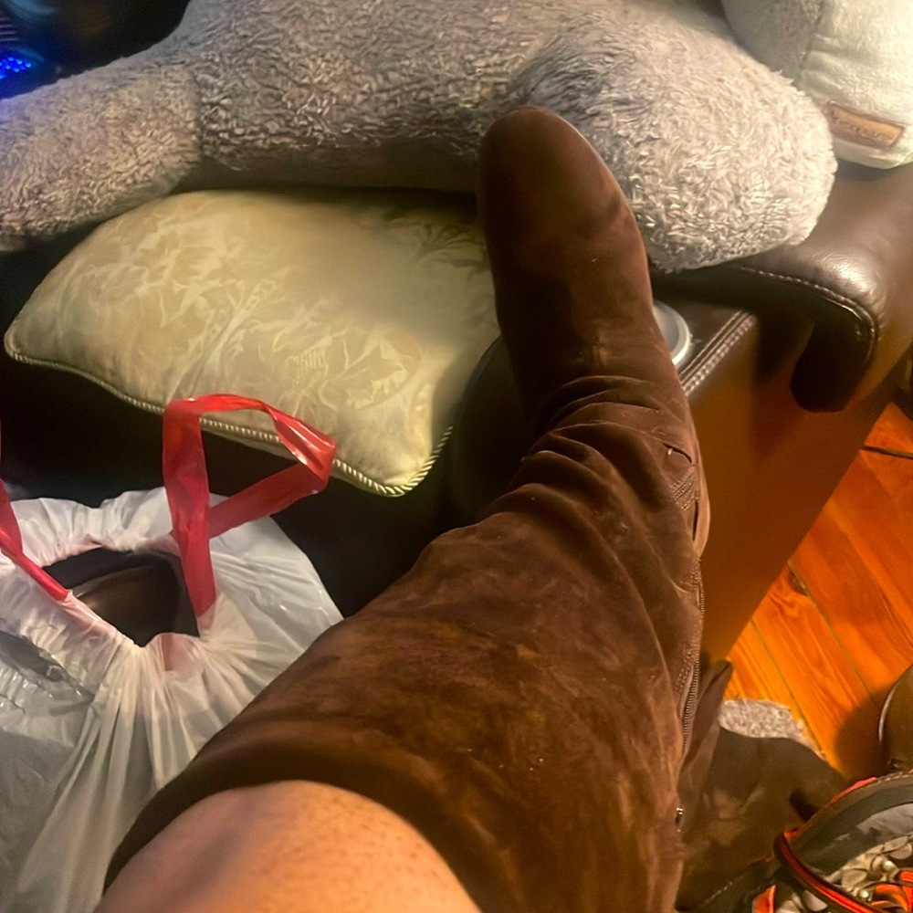 Tall suede boots. 3 inches